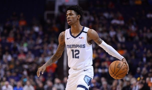 爱游戏官网-摊上大事了！莫兰特深陷持枪门 灰熊未来阴云密布