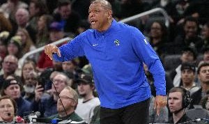 雄鹿本季的关键是？老里：健康 我们已在一些方面证明能赢任何人