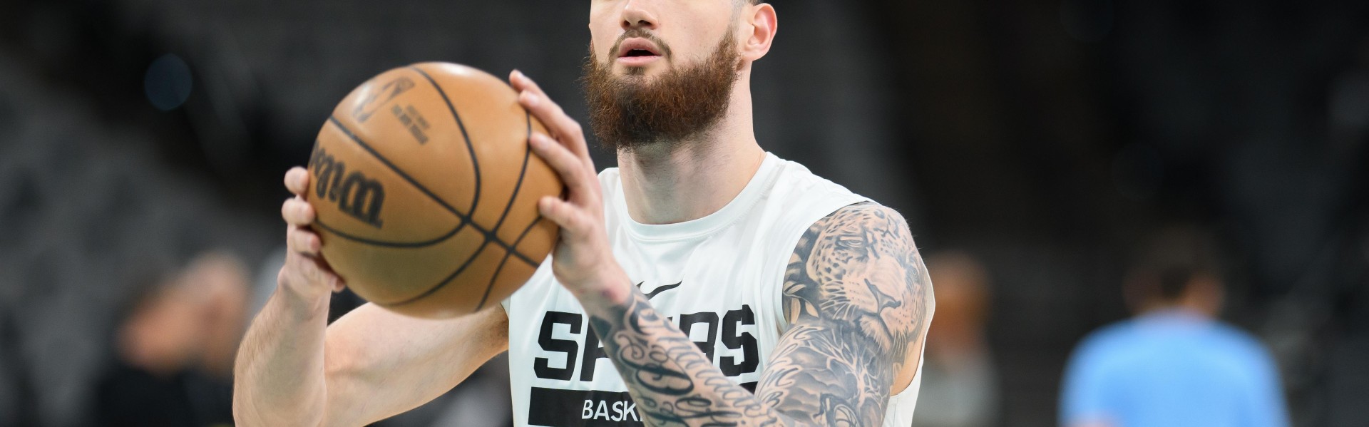 爱游戏APP-手感一般！马穆凯拉什维利11中4&amp;amp;三分4中0拿到13分&amp;amp;拼到5犯离场