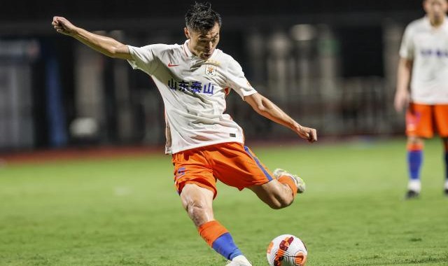 AIYOUXI-严益唯：球员出场的场次太少 郑铮记录揭中超硬伤